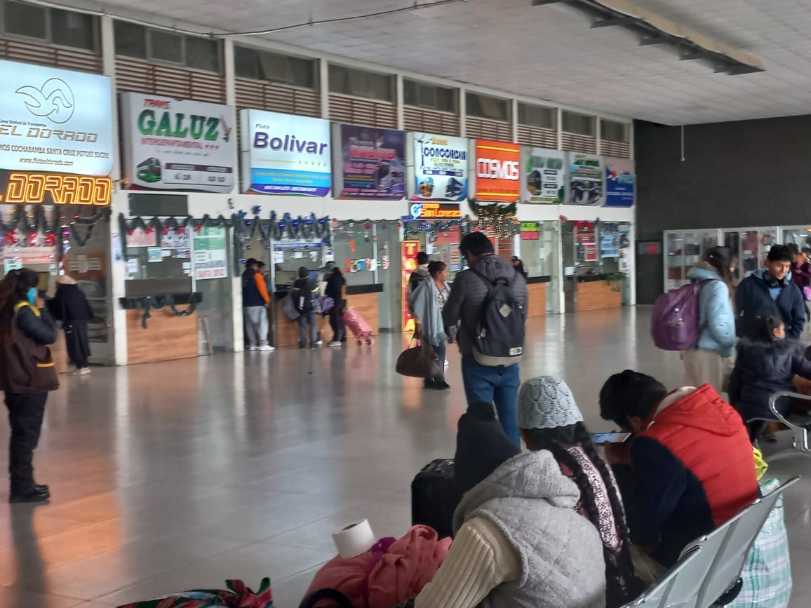 Desde la terminal parten buses con destinos nacionales e internacionales. Foto: GAMEA.