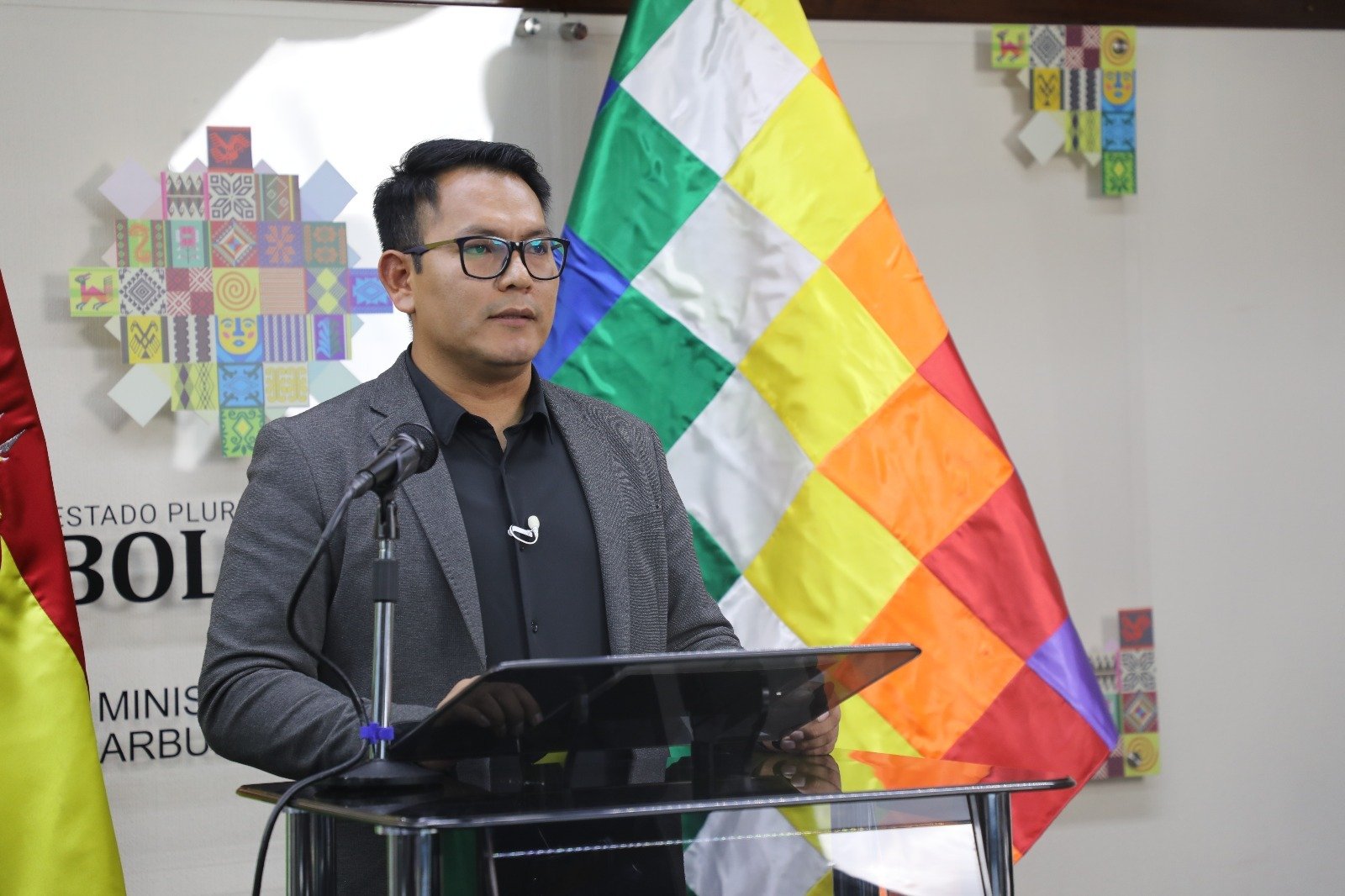 Omar Alarcón, presidente de YLB, durante la rendición de cuentas de la estatal.