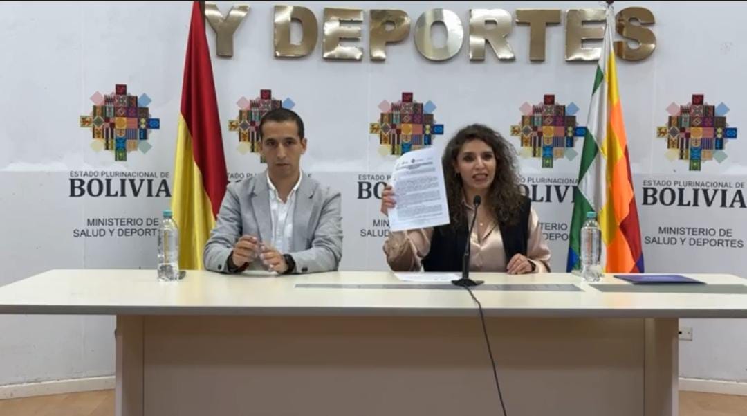 La Ministra de Salud y Deportes, María Renée Castro junto a Carlos Dabdoub, presidente del Comité Organizador