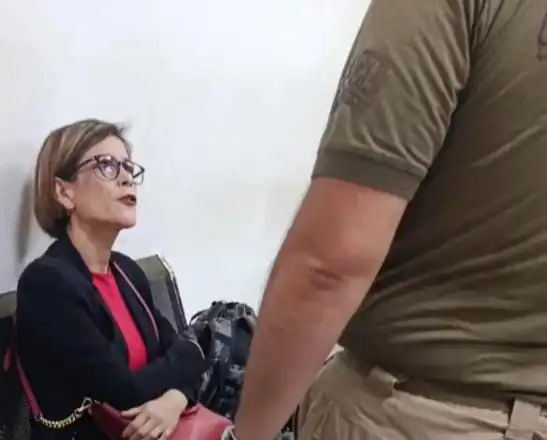 La jueza Lilian Moreno aguarda su traslado a La Paz.
Foto: ABI
