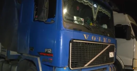Uno de los camiones interceptados por la FELCN.
Foto: Captura Red Uno