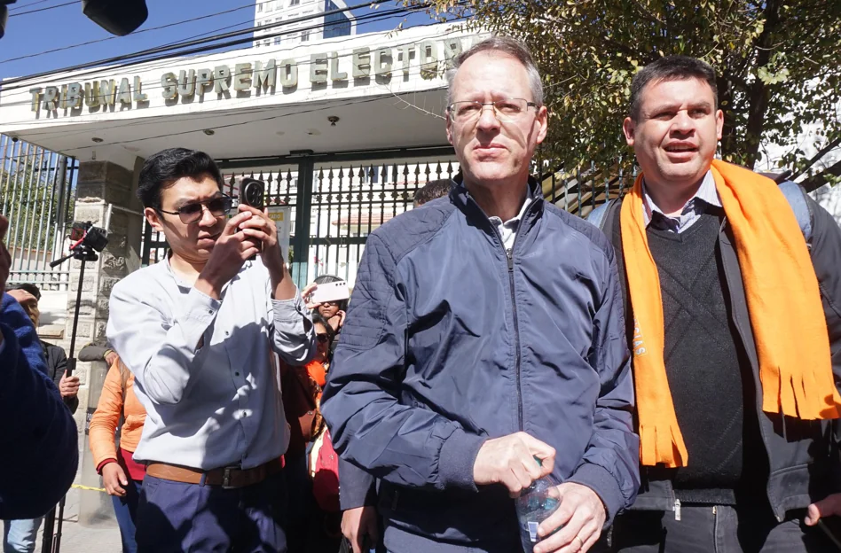 Jaime Dunn llega hasta el TSE para impugnar su inhabilitación.