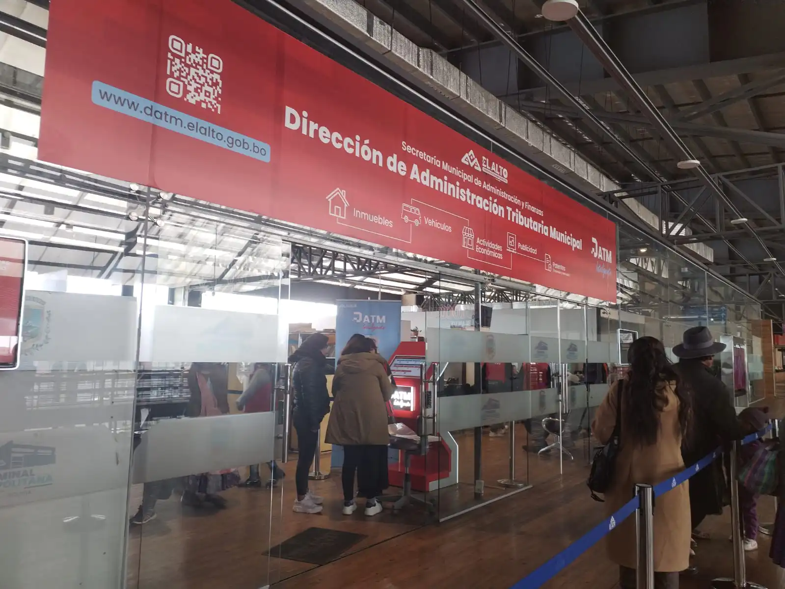 También es posible obtener información en las oficinas de la ATM de El Alto. Foto: GAMEA.