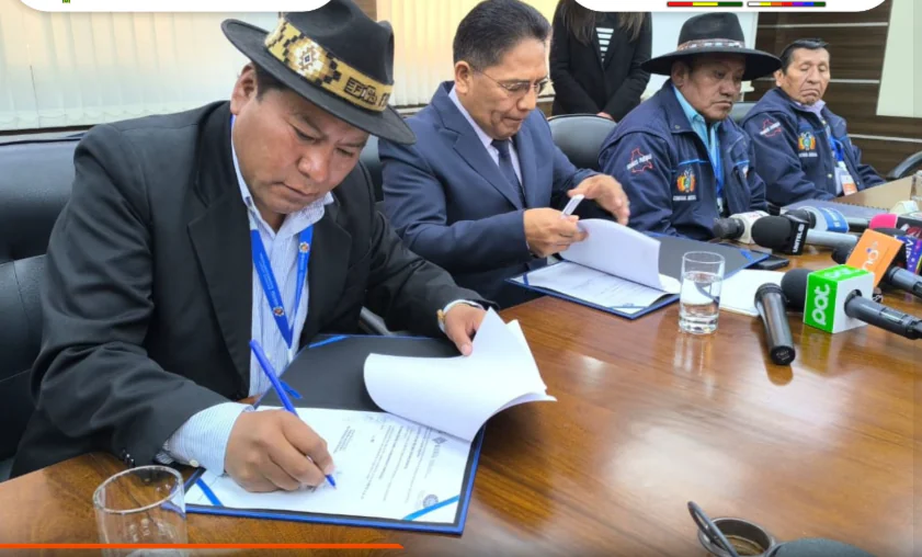 El acuerdo alcanzado este jueves. Foto: Defensa del Consumidor.