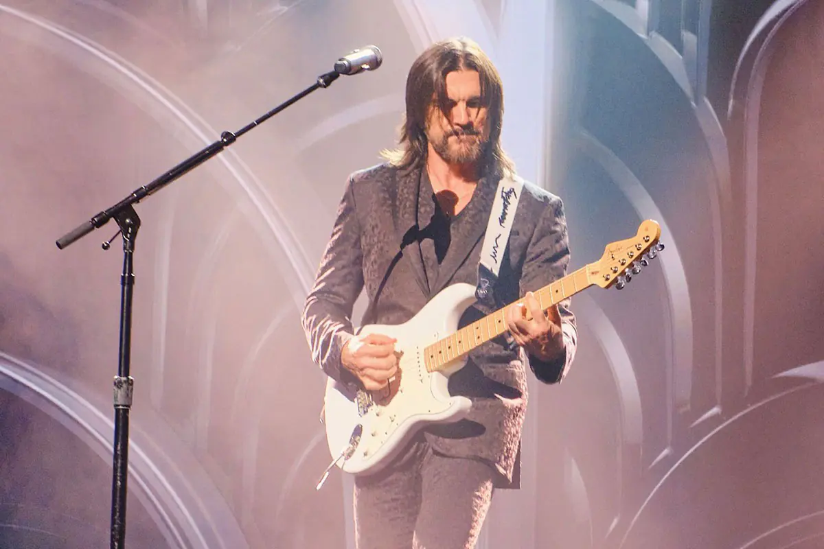 juanes_bol.jpg