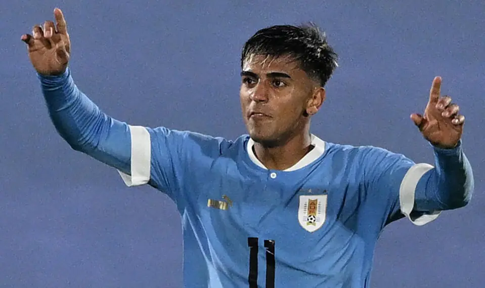 Facundo Torres, uno de los convocados en Uruguay para los amistosos de octubre en Malasia ante Dominicana y Uzbekistán. (FOTO: AFP)