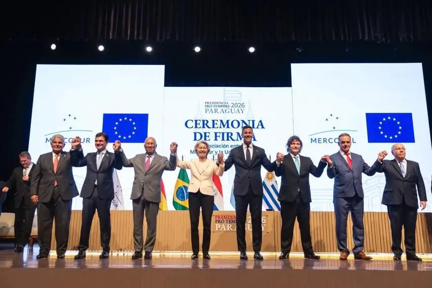 Presidentes y representantes de países miembros del Mercosur en la firma del acuerdo con la Unión Europea. (Foto: Cancillería)