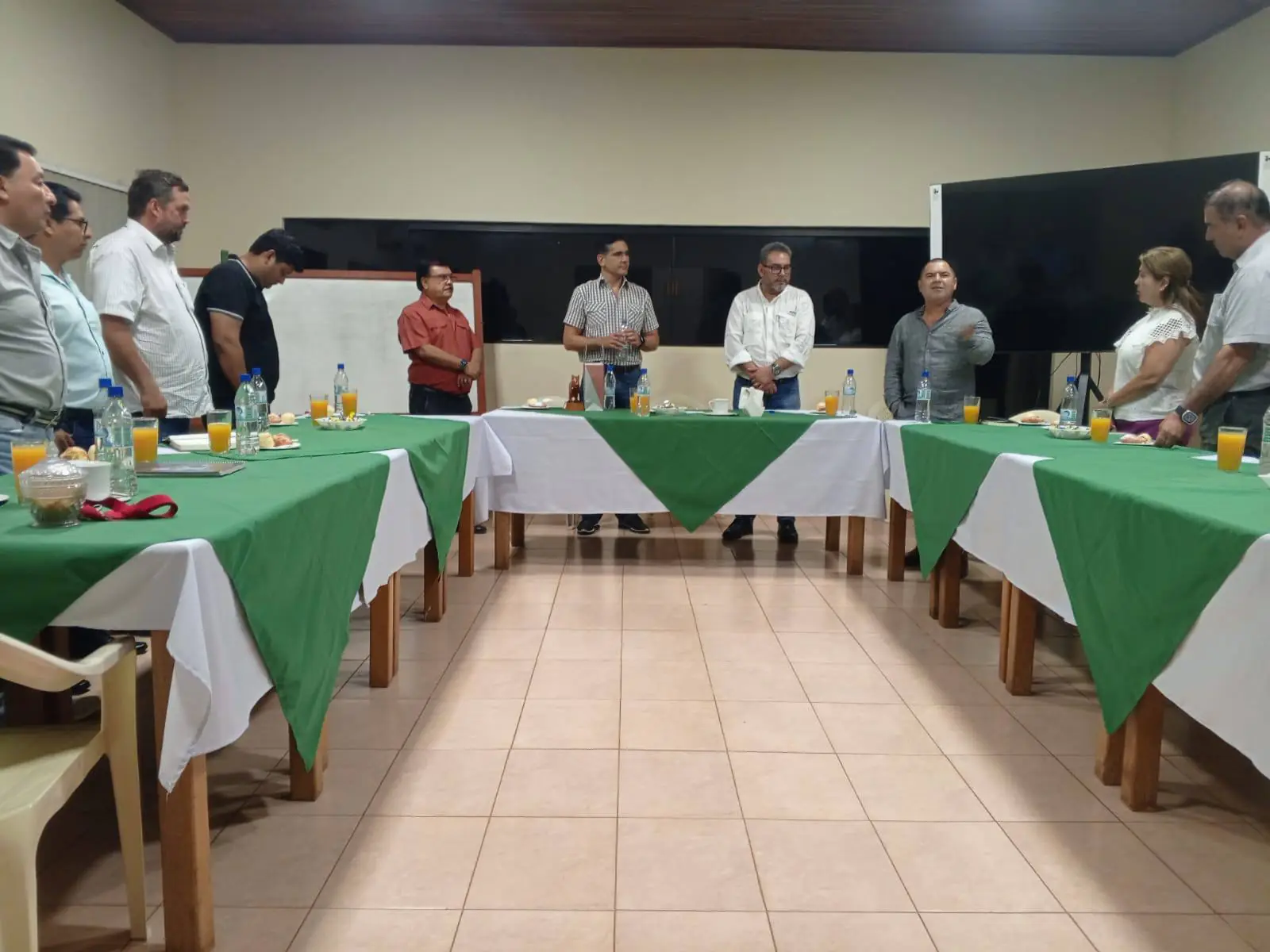 Los productores se reunieron con el Ministerio de Desarrollo Productivo. Foto: Cadexnor.