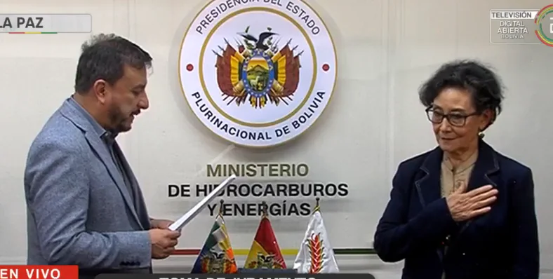 María Suana Anaya jura como nueva gerente de la EBIH. Foto: Captura Bolivia Tv.