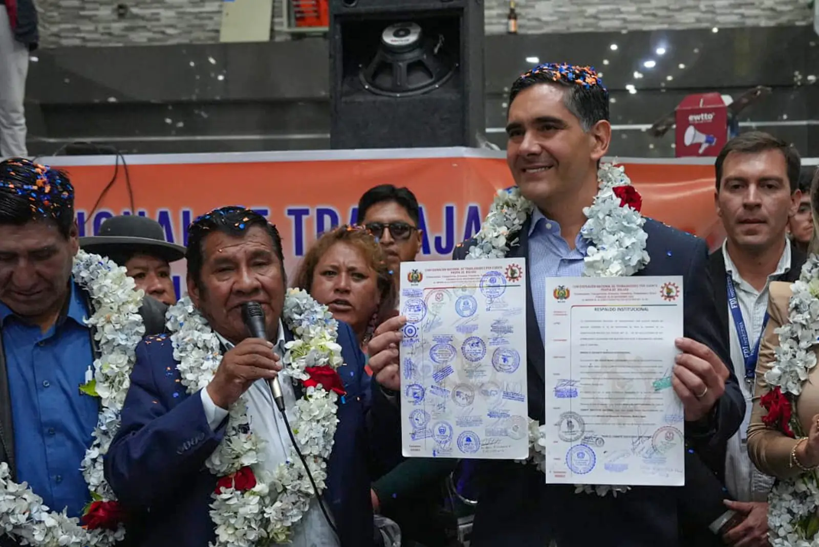 Acuerdo entre el Gobierno y cuentapropistas. Foto: Ministerio de Desarrollo Agropecuario.
