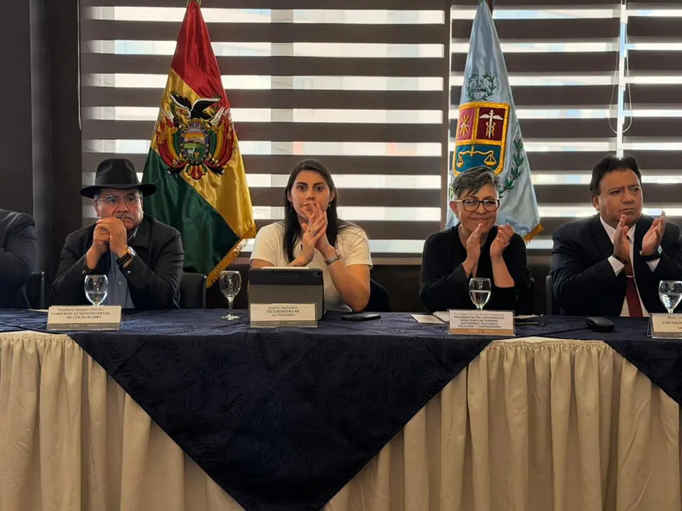 La viceministra Andrea Barrientos, en un encuentro en Cochabamba. (Foto: Andrea Barrientos)