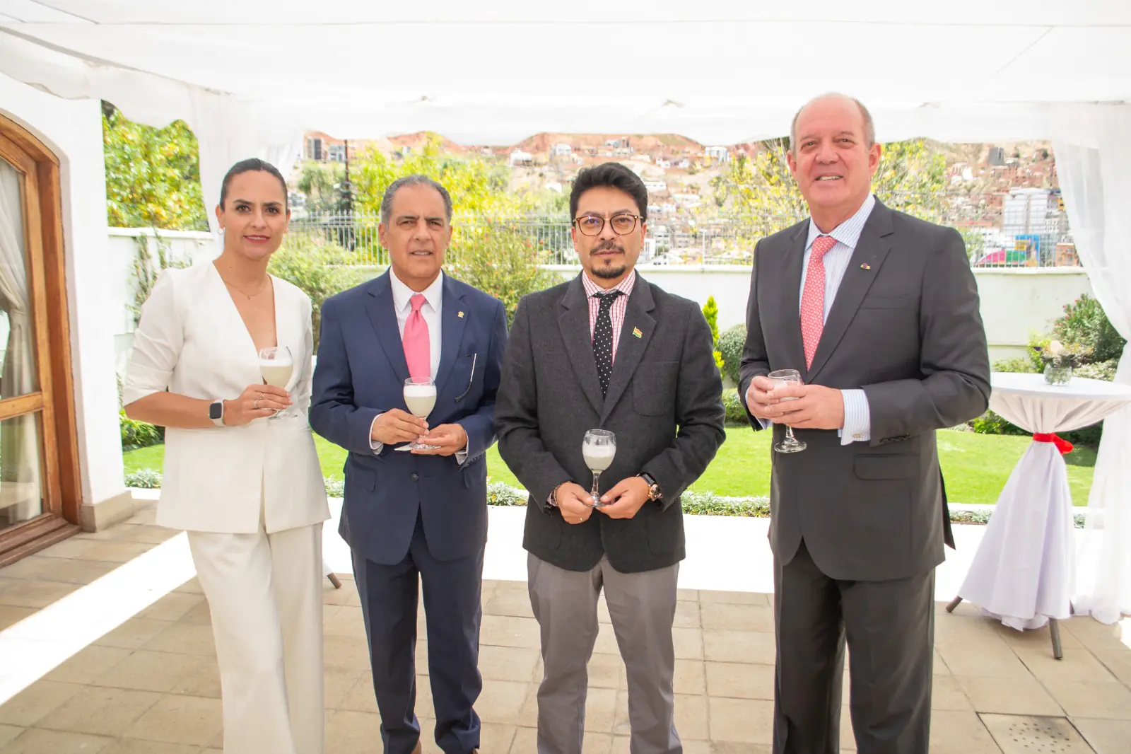 Maira Call, Eduardo Bracamonte, Fernando Aramayo y Carlos Chávez-Taffur Schmidt.